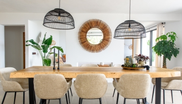 Resa estates huis kopen Ibiza es cubells villa dining table.jpg
